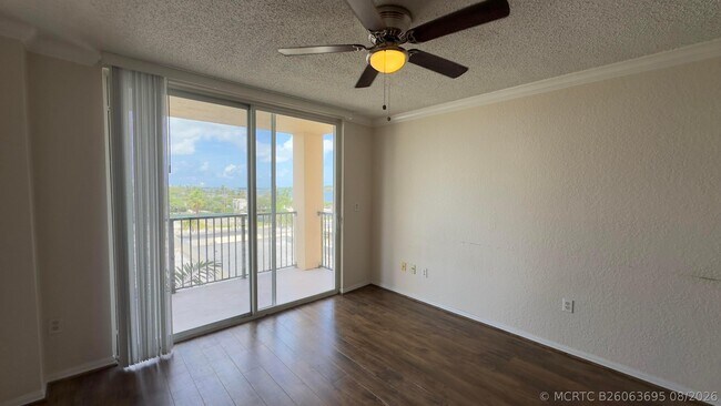 Building Photo - 1801 N Flagler Dr