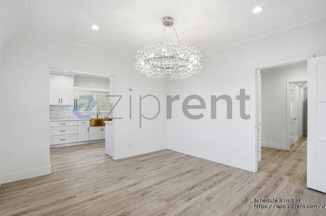 Building Photo - 1421 Stearns Dr