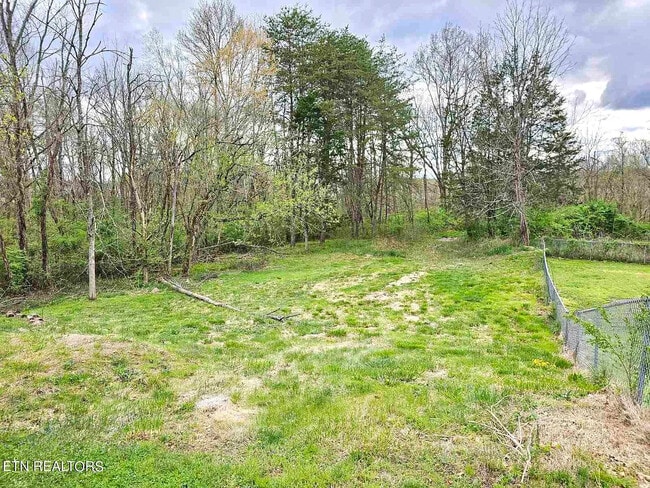 Building Photo - 801 Josepi Dr