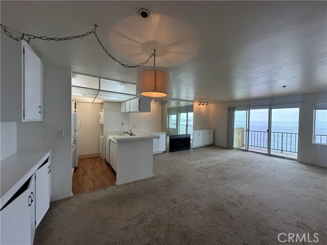 Building Photo - 555 Esplanade