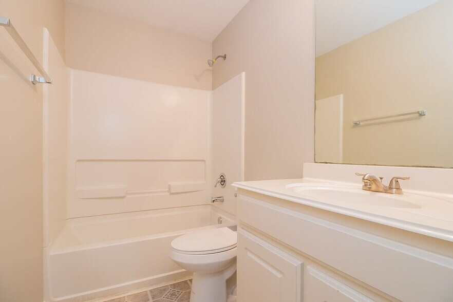 Building Photo - 29043 Village Creek Loop