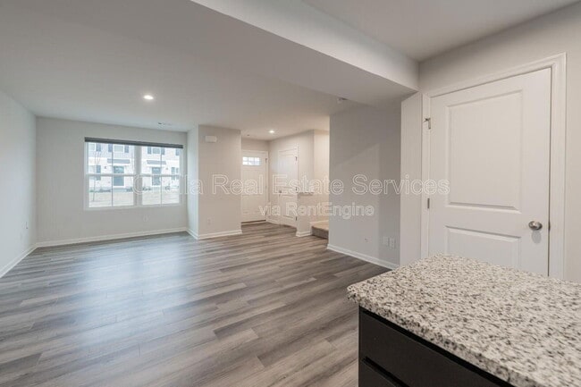 Building Photo - 2935 Winterberry Dr