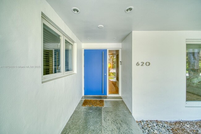 Building Photo - 620 Conde Ave