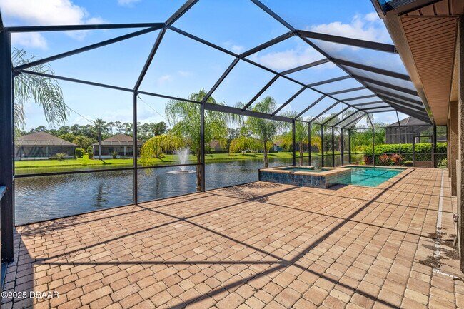 Building Photo - 663 S Lake Dr