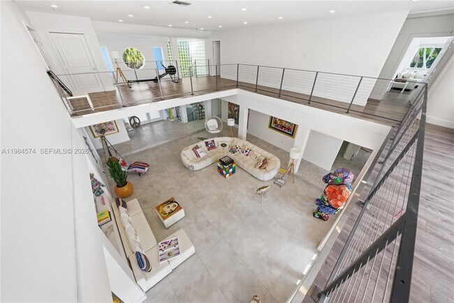 Building Photo - 3401 NE 165th St