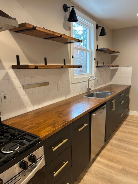 Building Photo - 4629 Mc Neil Ave