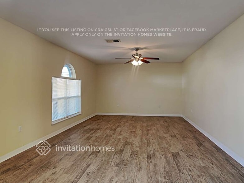 Building Photo - 10341 River Bream Dr