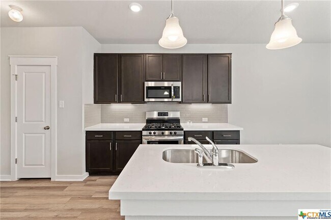 Building Photo - 17102B Carmel Cricket Dr