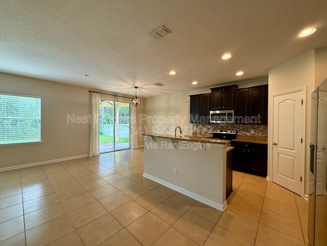 Building Photo - 145 Woodfield Ln
