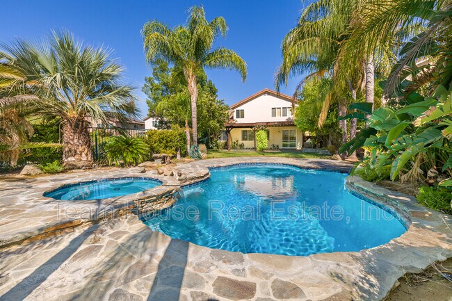 Building Photo - 18210 Shannon Ridge Pl