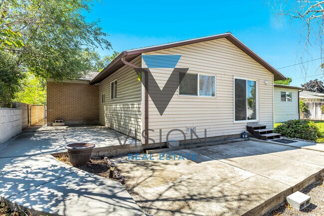 Building Photo - 1671 E 7080 S