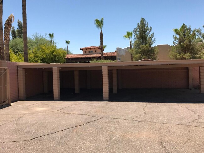 Building Photo - 12018 N Hayden Rd