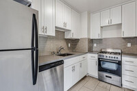 Building Photo - 80 Terra Vista Ave