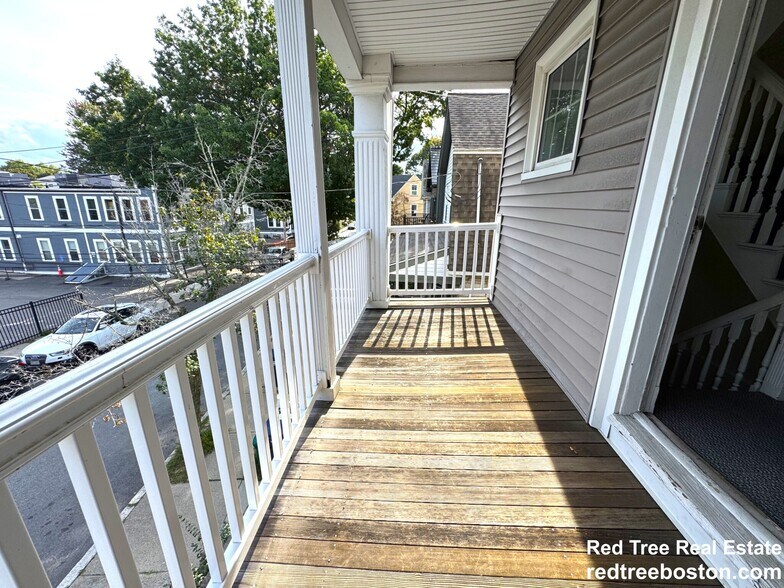 Building Photo - 67 Washburn Ave