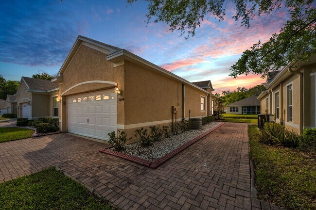 Building Photo - 2644 Tottenham Dr