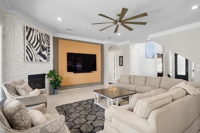 Building Photo - 25307 Piney Bend Ct