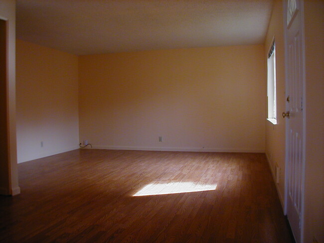 Building Photo - 1655 34th St