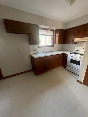 Building Photo - 327 Pershing Ave NE