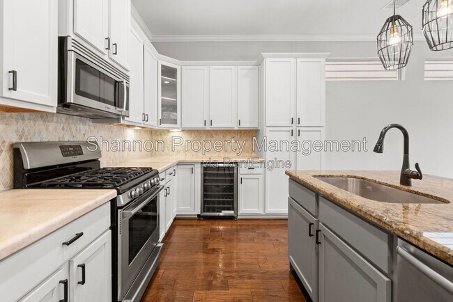 Building Photo - 5936 Kiam St