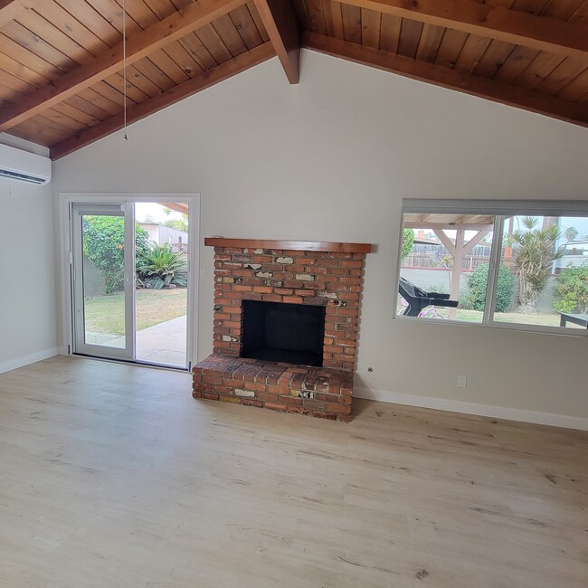 Fireplace is so cozy! - 7237 Citronell Ave