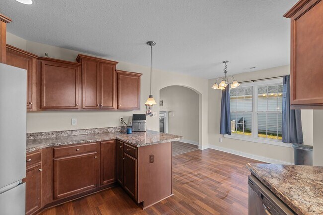 Building Photo - 3 Bedroom 2 Bathroom Home in Onslow Bay!