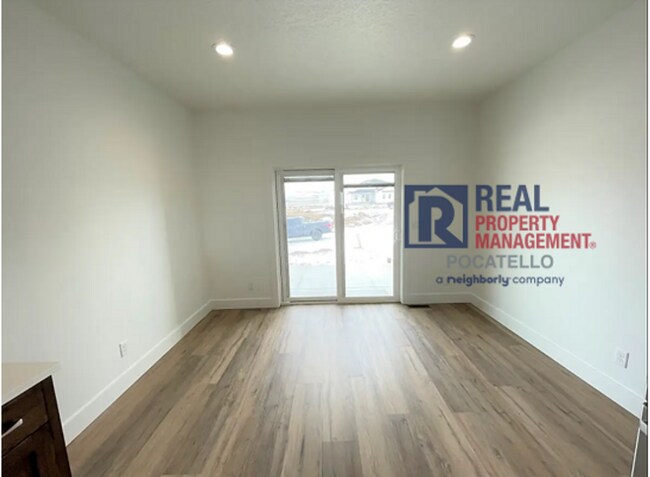 Building Photo - Brand New 3 bed 2.5 Bath Home- Double Car garage