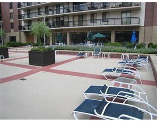 Building Photo - 50 Longwood Ave