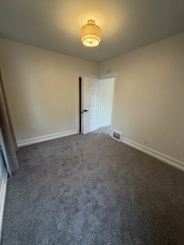 Building Photo - 4345 W 48th St