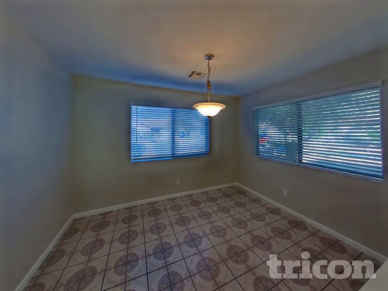 Building Photo - 8605 West Campbell Ave