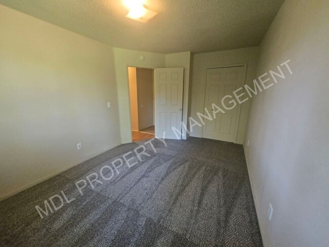 Building Photo - 5700 Lessandro St