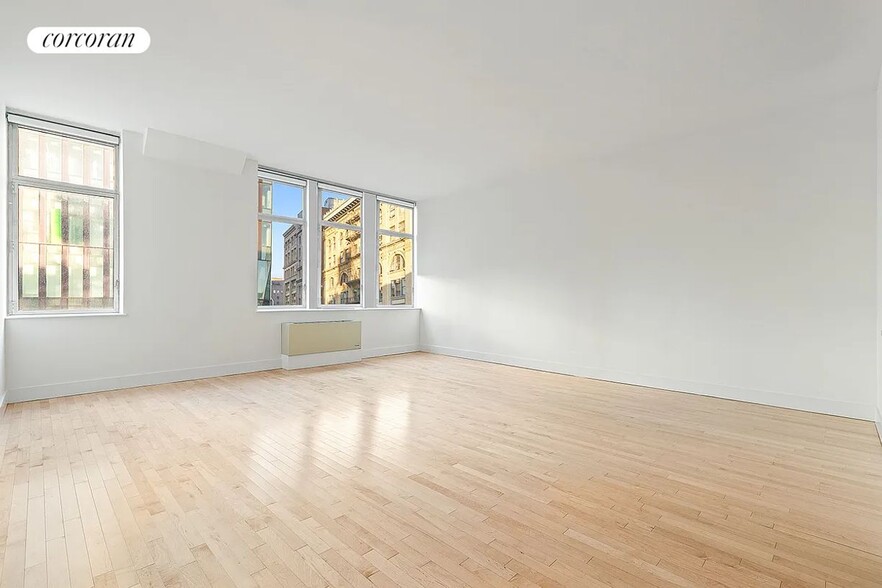 Primary Photo - 25 W Houston St