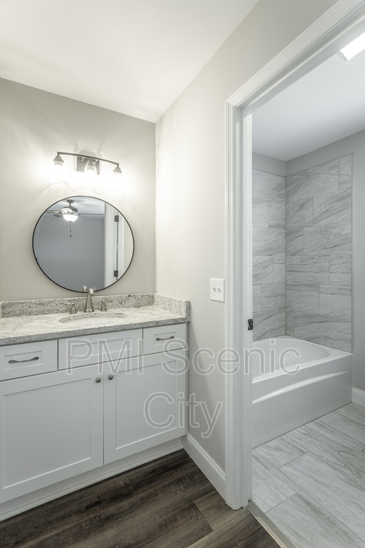 Building Photo - 8128 Fallen Maple Dr