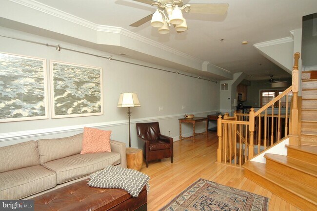 Building Photo - 706 S Bond St