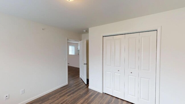 Building Photo - 56 Hampshire Ln