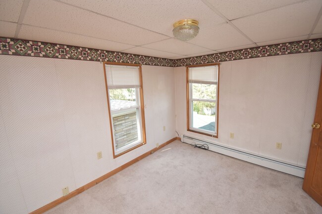 Building Photo - Two Bedroom Home with Carport, Laundry & more!