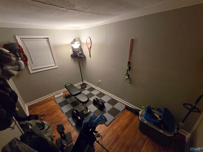 Building Photo - 410 McCullough Ave NE