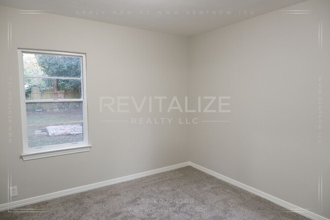 Building Photo - Newly Updated 3 Bed/1 Bath Home in Midtown!