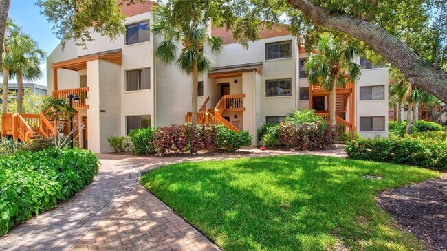 Primary Photo - 1700 Cove II Pl