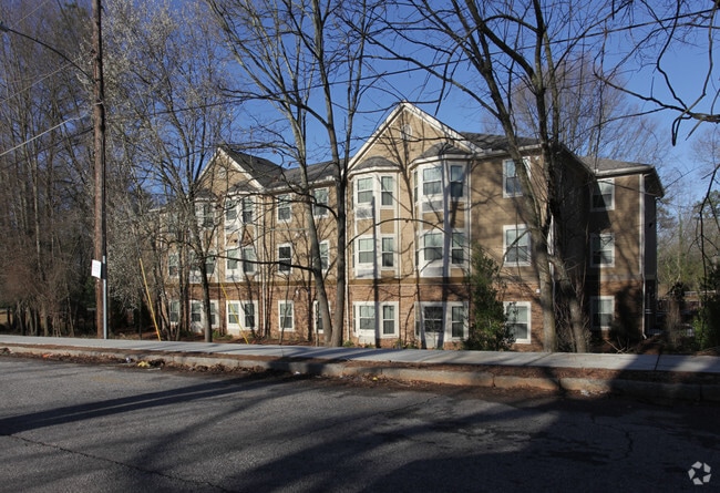 Building Photo - Lane Manor