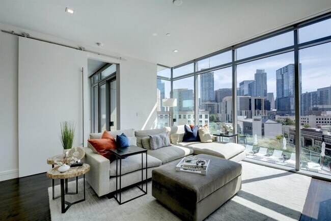 Building Photo - 501 West Ave