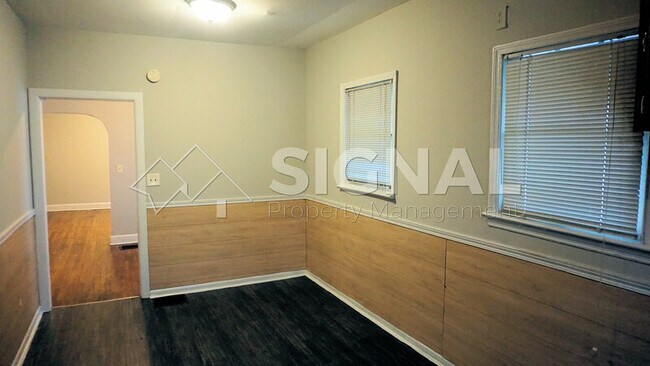 Building Photo - 7230 4th Ave S