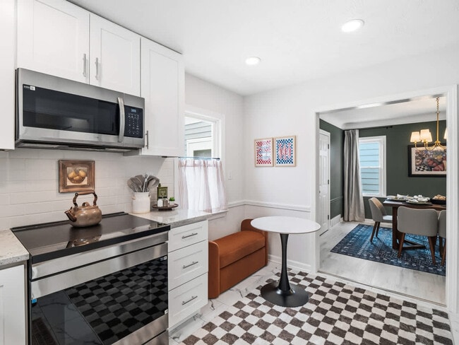 Building Photo - 3746 Northwood Rd