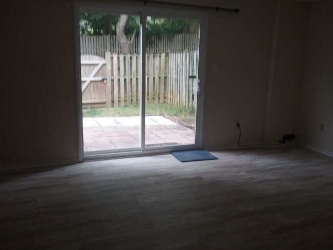 Building Photo - 7993 Tyson Oaks Cir