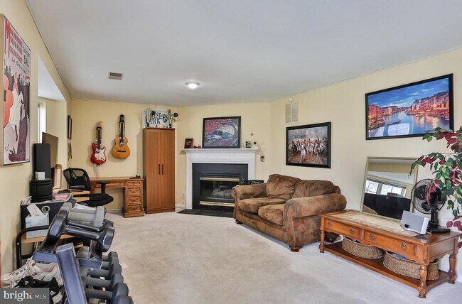 Building Photo - 5111 Lands End Ct