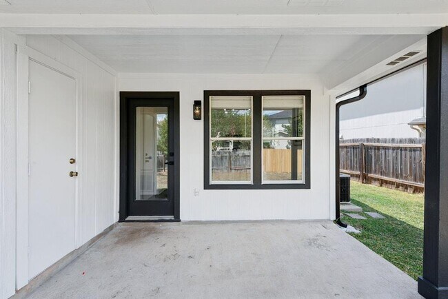 Building Photo - 16612 Trevin Cove