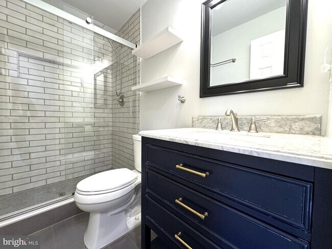 Building Photo - 12012 Golf Ridge Ct