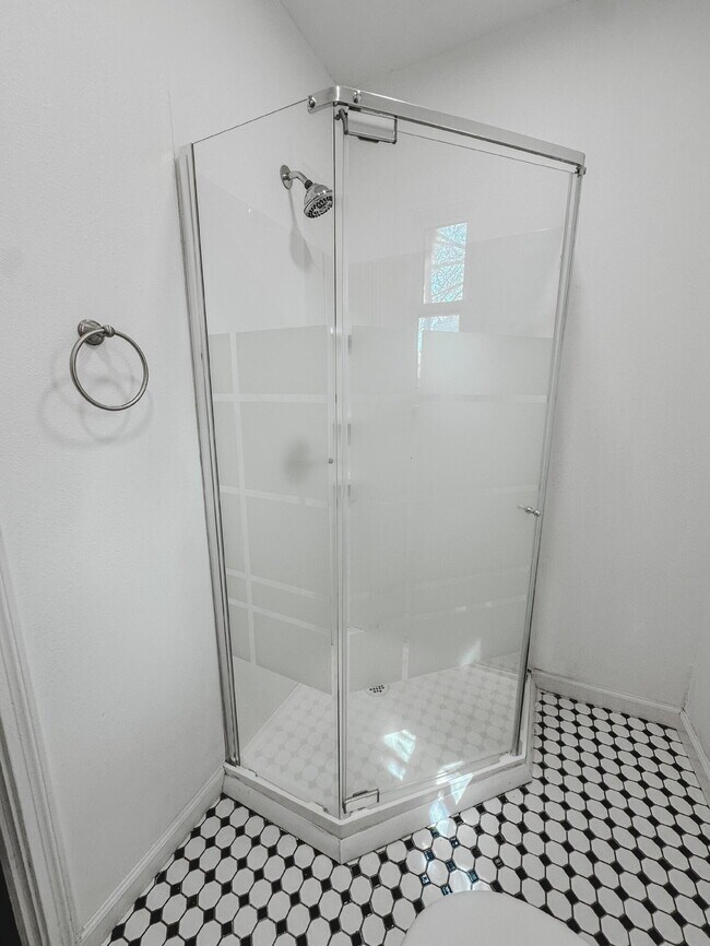 Building Photo - 2605 35th St