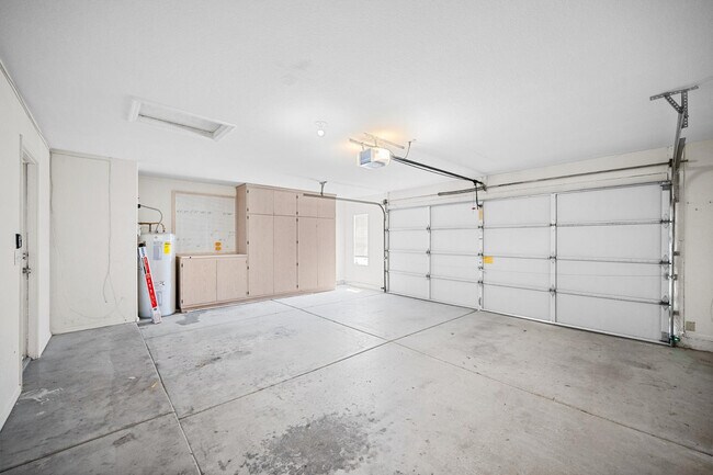 Building Photo - 5240 W Tonto Rd