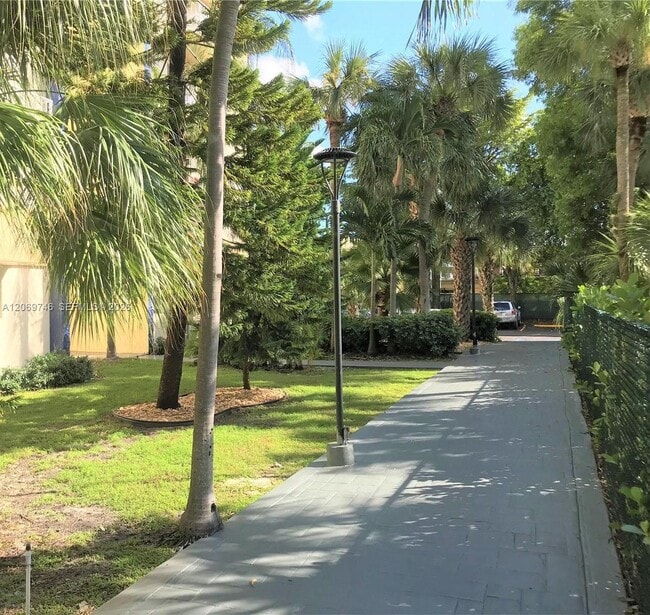 Building Photo - 4550 NW 9th St