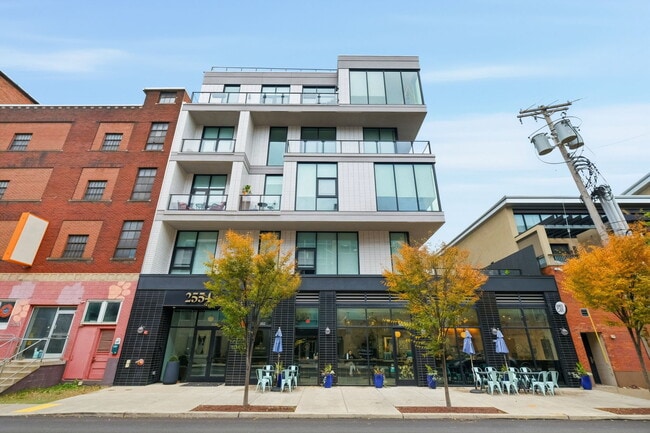 Building Photo - 2554 Smallman St